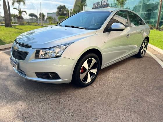 CHEVROLET CRUZE 1.8 LT 16V FLEX 4P MANUAL